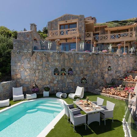 Felini Palace Agia Pelagia  Buitenkant foto