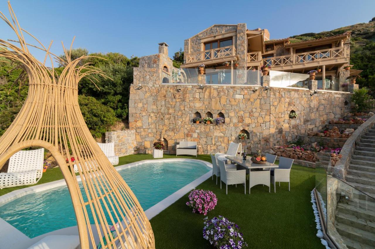 Felini Palace Agia Pelagia  Buitenkant foto