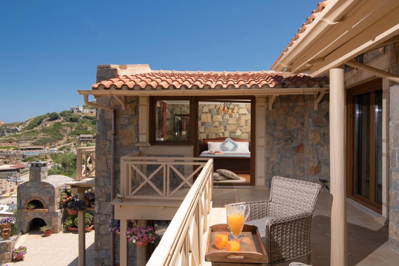 Felini Palace Agia Pelagia  Buitenkant foto