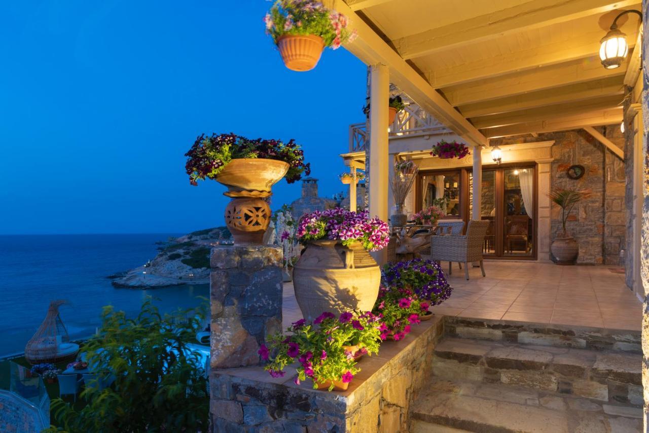 Felini Palace Agia Pelagia  Buitenkant foto
