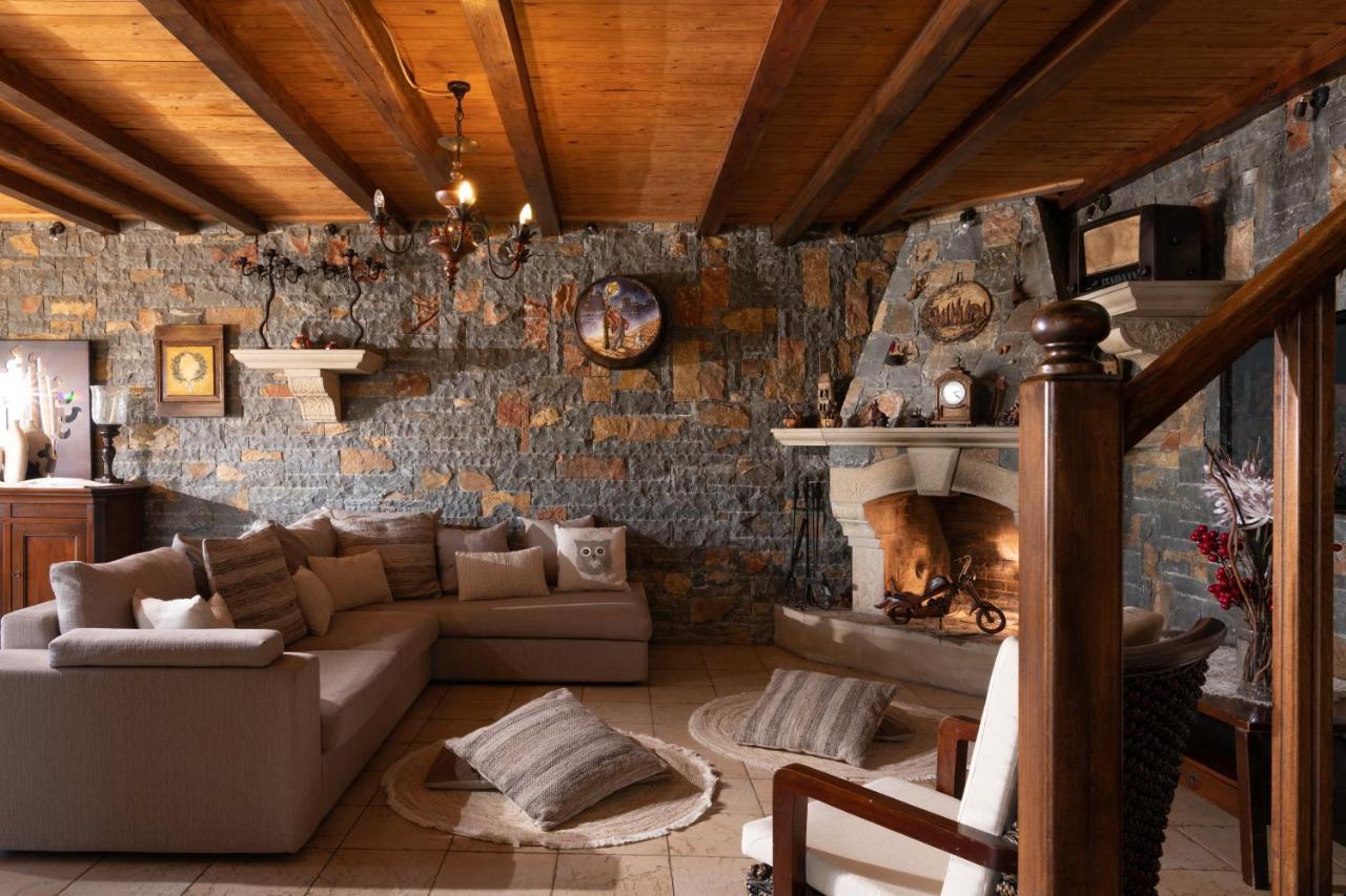 Felini Palace Agia Pelagia  Buitenkant foto