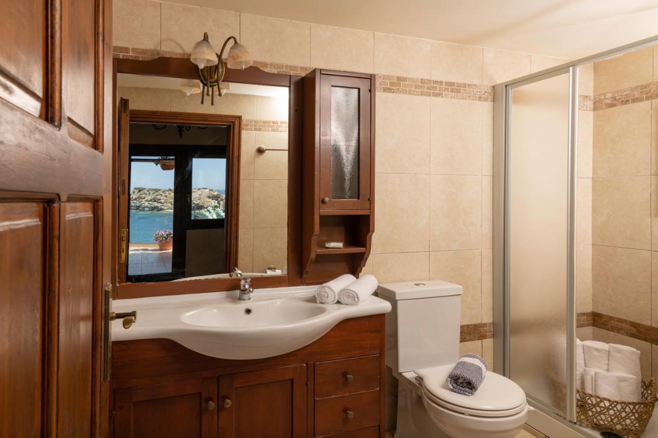 Felini Palace Agia Pelagia  Buitenkant foto